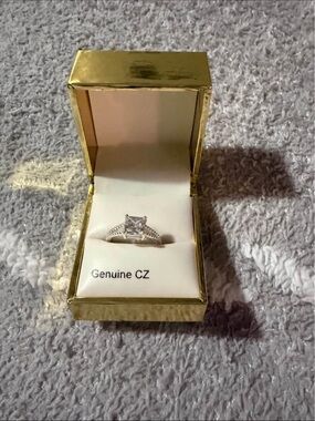 Cubic Zirconia Ring Size 7